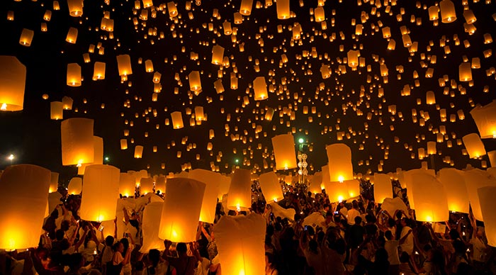 Flying Sky Lantern on Yeepeng festival in Chiangmai Thailand