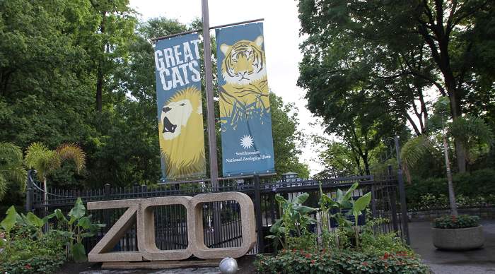 The entrance to the Smithsonian national Zoological Park.